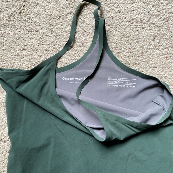 BN Never worn Outdoor Voices Exercise Dress in Evergreen, size medium - Picture 2 of 4